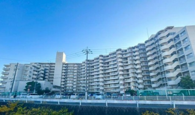 クローバーハイツ上野芝大阪府堺市西区上野芝向ヶ丘町１丁中古マンションの不動産情報です。