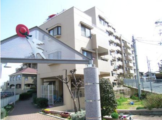 少女の赤い帽子泉北深井大阪府堺市中区八田北町中古マンションの不動産情報です。