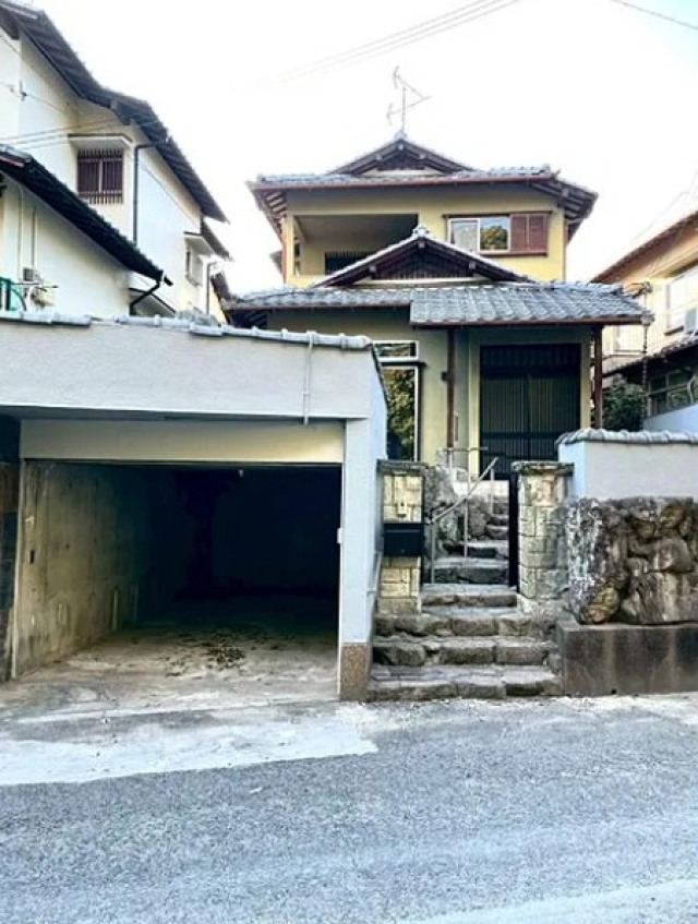 大阪府和泉市王子町中古一戸建ての不動産情報です。