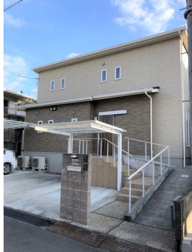 大阪府岸和田市東ケ丘町中古一戸建ての不動産情報です。