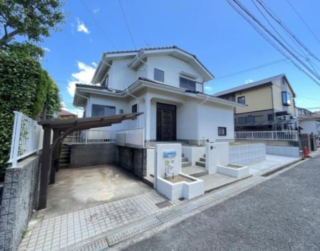 大阪府泉南郡熊取町南山の手台中古一戸建ての不動産情報です。