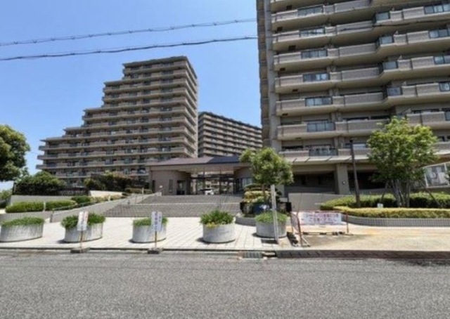 メゾンドール・ラーバン和泉I番館大阪府和泉市小田町中古マンションの不動産情報です。