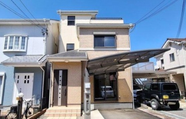 大阪府和泉市唐国町３丁目中古一戸建ての不動産情報です。