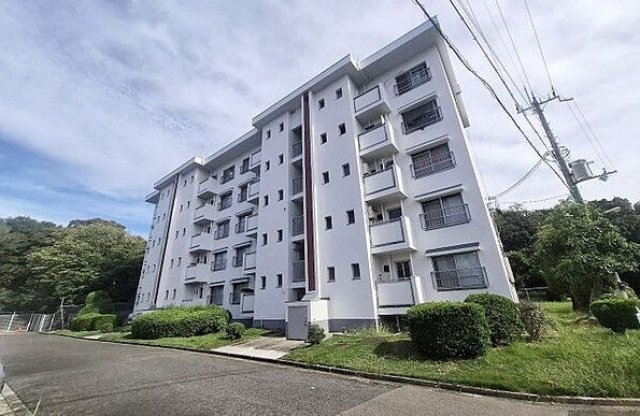 泉北茶山台第一次住宅１０号棟大阪府堺市南区茶…