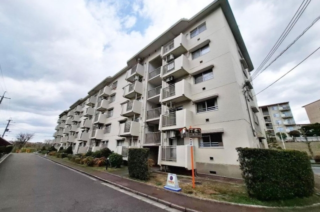 泉北原山台第二次団地参号棟大阪府堺市南区原山…