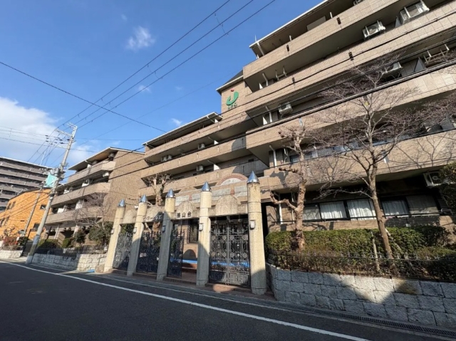 ビバリーヒルズ鶴山台大阪府和泉市鶴山台１丁目中古マンションの不動産情報です。