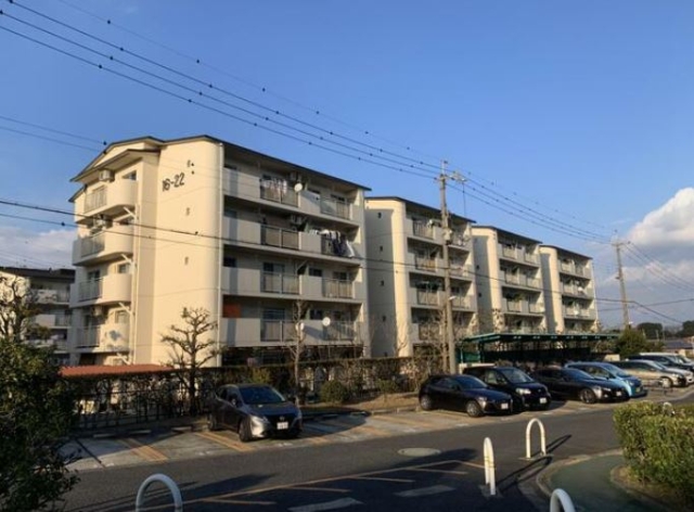 新檜尾台第４次住宅大阪府堺市南区新檜尾台４丁中古マンションの不動産情報です。