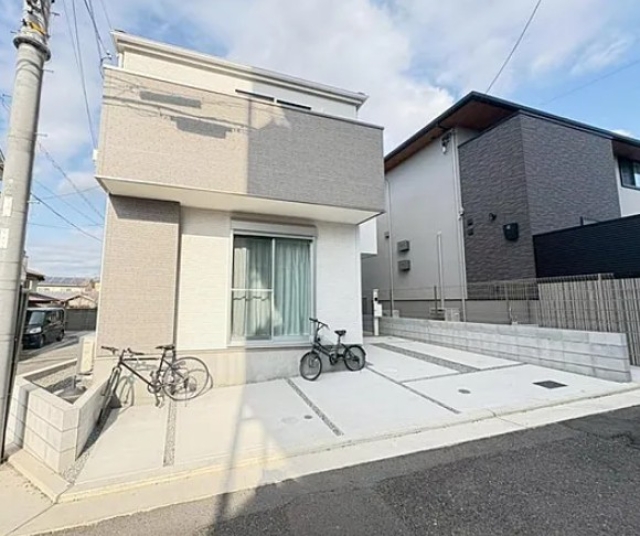 大阪府堺市西区浜寺元町３丁中古一戸建ての不動産情報です。