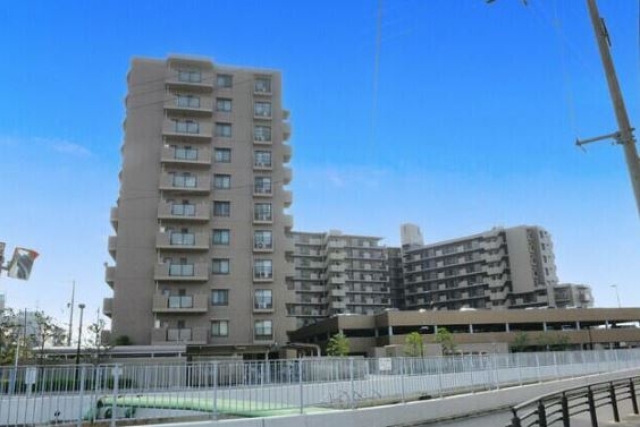 レジデンス羽衣ガーデンスクエア大阪府高石市羽衣４丁目中古マンションの不動産情報です。