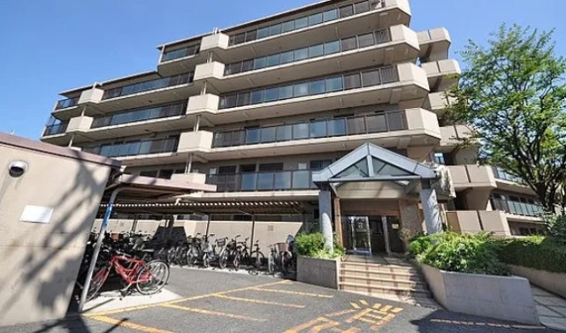 シャルマンフジ岸和田・上松大阪府岸和田市上…