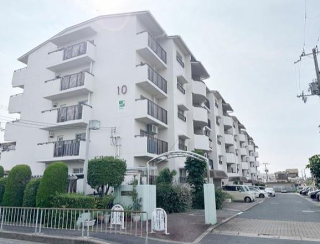 北助松第三次団地１０号棟大阪府泉大津市末広町…