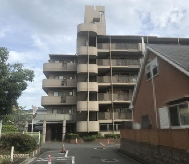 シャルマンフジ岸和田中央公園壱番館大阪府岸和田市荒木町１丁目中古マンションの不動産情報です。