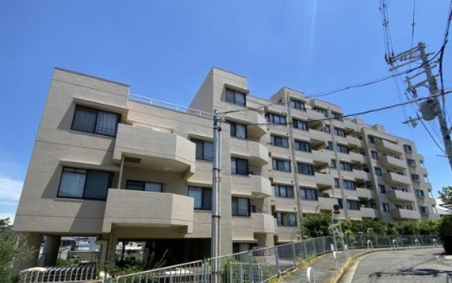 少女の赤い帽子泉北深井大阪府堺市中区八田北町中古マンションの不動産情報です。