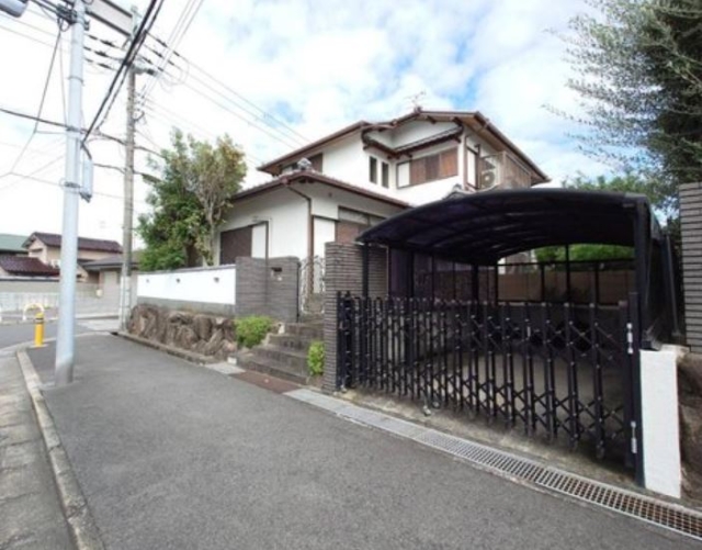 大阪府大阪狭山市西山台２丁目中古一戸建ての不…
