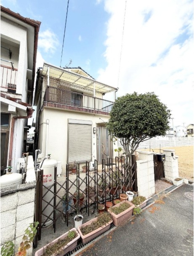 大阪府岸和田市上松町４丁目中古一戸建ての不動…