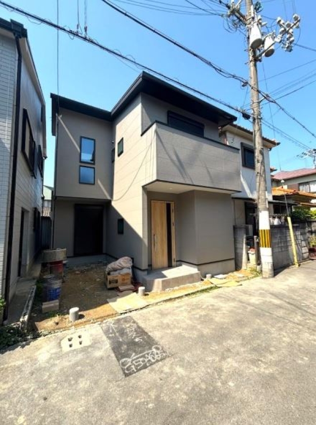 大阪府泉大津市東助松町３丁目新築一戸建ての不…