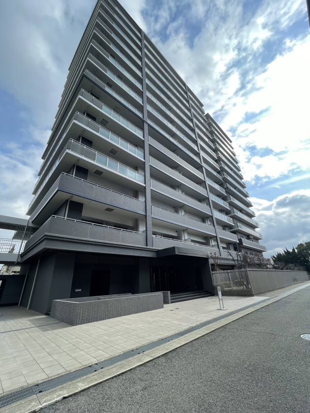 ディークラディア鳳ルネサンススクエア中古マンション