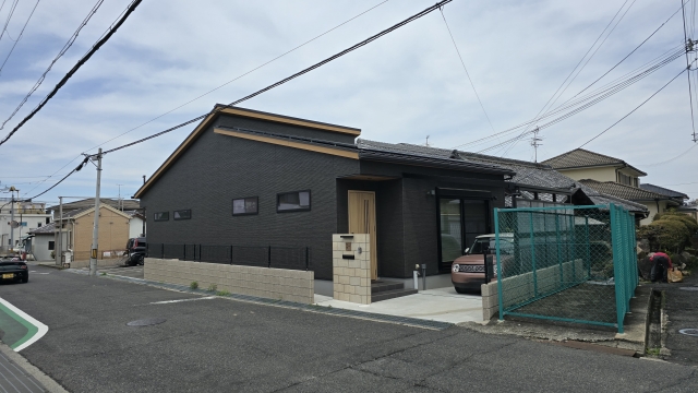 熊取町五門西１丁目　店舗付き住宅