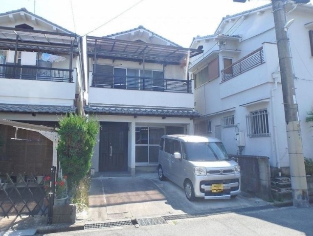 大阪府大阪狭山市今熊３丁目中古一戸建ての不動…