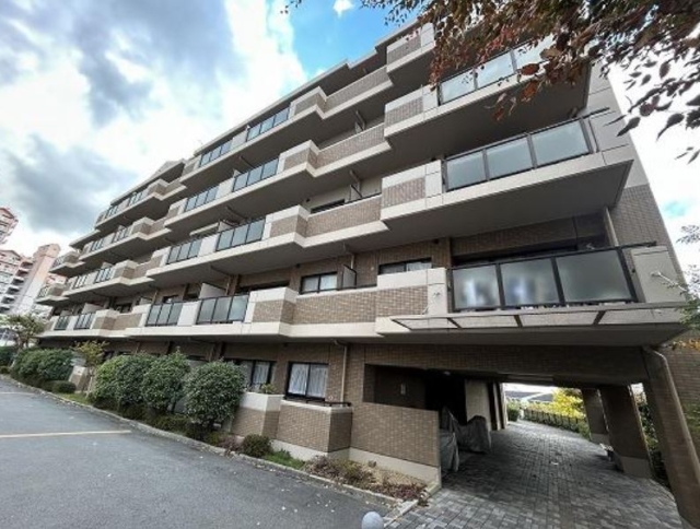 ガーデンコート和泉中央３号棟大阪府和泉市いぶき野３丁目中古マンションの不動産情報です。