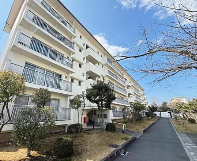 鶴山台第三住宅２１号棟大阪府和泉市鶴山台３丁目中古マンションの不動産情報です。